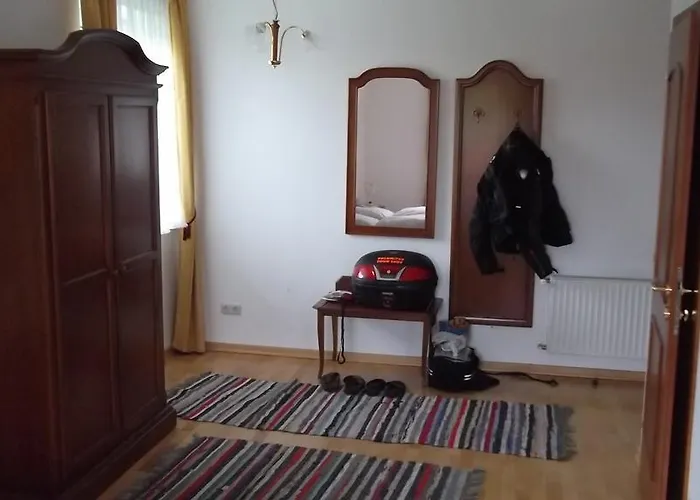 Konukevi Gasthof Greiner 3*